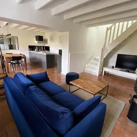 Vila La Petite Maison Charly (Rhone)