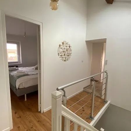 La Petite Maison Charly (Rhone)